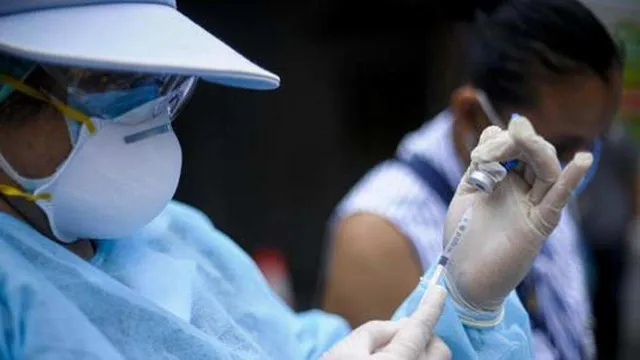 ସଂକ୍ରମଣ ବଢୁଥିବାବେଳେ କମୁଛି ଟିକାକରଣ । ଆସନ୍ତାକାଲି ୧୨ଟି ଜିଲ୍ଲାରେ ବନ୍ଦ ରହିବ ଭ୍ୟାକ୍ସିନେସନ।