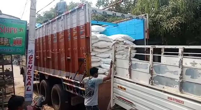 ଉପରେ ଗୋଖାଦ୍ୟ ତଳେ ଗଂଜେଇ ! ରାଜ୍ୟ ବାହାରକୁ ଚାଲଣ ହେଉଛି ଟନ ଟନ ଗଂଜେଇ