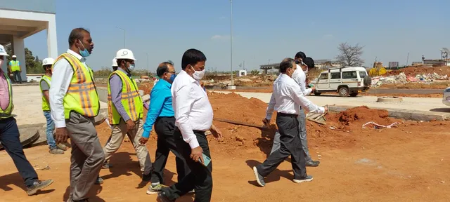 କେନ୍ଦୁଝର ଗସ୍ତରେ ମୁଖ୍ୟ ଶାସନ ସଚିବ ସୁରେଶ ଚନ୍ଦ୍ର ମହାପାତ୍ର । ପର୍ଯ୍ୟଟନ କ୍ଷେତ୍ରର ବିକାଶ ପାଇଁ ସ୍ଥାନୀୟ ପ୍ରଶାସନକୁ ଦେଲେ ନିର୍ଦ୍ଦେଶ ।