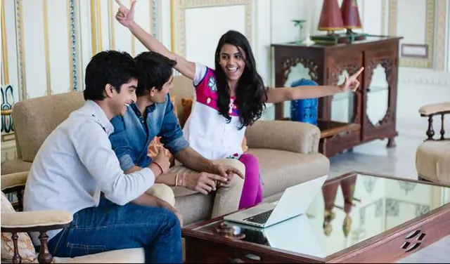 ତାମିଲନାଡୁ ସରକାରଙ୍କ ବଡ ଘୋଷଣା । ବିନା ପରୀକ୍ଷାରେ ଉତ୍ତୀର୍ଣ୍ଣ ହେବେ ନବମ, ଦଶମ ଓ ଏକାଦଶ ଶ୍ରେଣୀର ଛାତ୍ର ଛାତ୍ରୀ