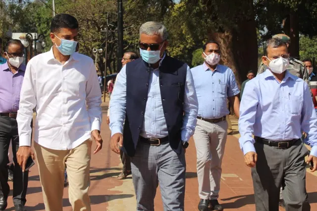 ବଲାଙ୍ଗିର ଓ ବରଗଡ ଜିଲ୍ଲାରେ ରାଜ୍ୟ ପ୍ରଶାସନର ସର୍ବୋଚ୍ଚ ଅଧିକାରୀ । ମୁଖ୍ୟମନ୍ତ୍ରୀଙ୍କ ନିର୍ଦ୍ଦେଶରେ ନୃସିଂହନାଥ ଓ ହରିଶଙ୍କର ମନ୍ଦିର ବିକାଶ କାମର କଲେ ସମୀକ୍ଷା ।