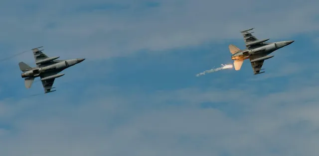 ଚୀନ୍ ଖେଳୁଛି ଖେଳ... ଦକ୍ଷିଣ ଚୀନ୍ ସାଗରରେ ସମରାଭ୍ୟାସ କରୁଛି ଚାଇନା । ବାୟୁସେନାକୁ ସଜାଗ୍ ରହିବାକୁ ତାଇୱାନର ନିର୍ଦ୍ଦେଶ