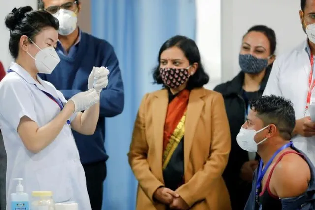 କେନ୍ଦ୍ର ସରକାରଙ୍କ ବଡ ଘୋଷଣା । ଏପ୍ରିଲ ପହିଲାରୁ ୪୫ ବର୍ଷରୁ ଅଧିକ ବୟସ୍କ ବ୍ୟକ୍ତିଙ୍କୁ ଦିଆଯିବ କରୋନା ଟିକା ।