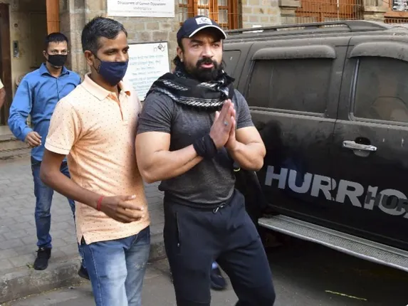 ଡ୍ରଗ୍ସ ମାମଲା : ବଲିଉଡ ଅଭିନେତା ଏଜାଜ୍ ଖାନଙ୍କୁ ଏପ୍ରିଲ ୩ ପର୍ଯ୍ୟନ୍ତ ଏନସିବି ହେପାଜତକୁ ପଠାଇଲା କୋର୍ଟ