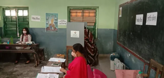 ପଶ୍ଚିମବଙ୍ଗ ଓ ଆସାମରେ ଆରମ୍ଭ ହେଲା ମତଦାନ । ପ୍ରଥମ ପର୍ଯ୍ୟାୟ ପାଇଁ ପଡିଲା ଭୋଟ ।