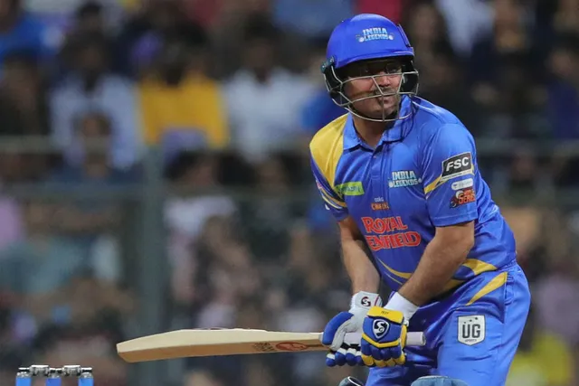 ସେହୱାଗଙ୍କ ସୁପର ସୋ’ । ୩୫ ବଲରେ ବିସ୍ଫୋରକ ୮୦ ରନ୍ ସହ ଦଳକୁ ଦେଲେ ବଡ ବିଜୟ ଭେଟି ।ଦେଖନ୍ତୁ ବୀରୁଙ୍କ ବିସ୍ଫୋରକ ବ୍ୟାଟିଂର ଭିଡ଼ିଓ ।