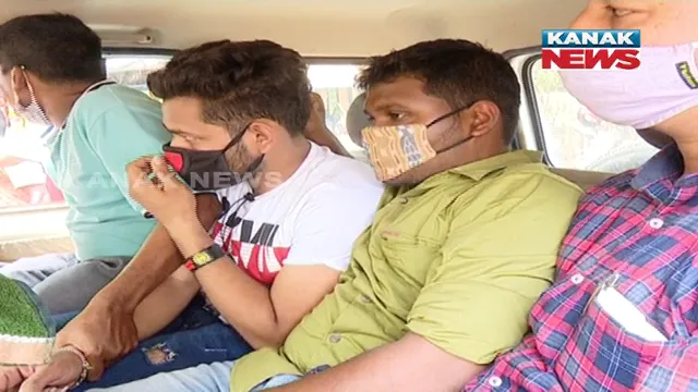 ରାଜଧାନୀରେ ବନବିଭାଗର ବଡ ଧରଣର ଚଢାଉ : ଧରାପଡିଲା କୋଟିଏରୁ ଅଧିକ ଟଙ୍କାର ସାପ ବିଷ ; ଚଢାଉ ବେଳେ ୭ରୁ ୮ ଜଣ ସାପ ବିଷ ସ୍ମଗଲର ଅଟକ