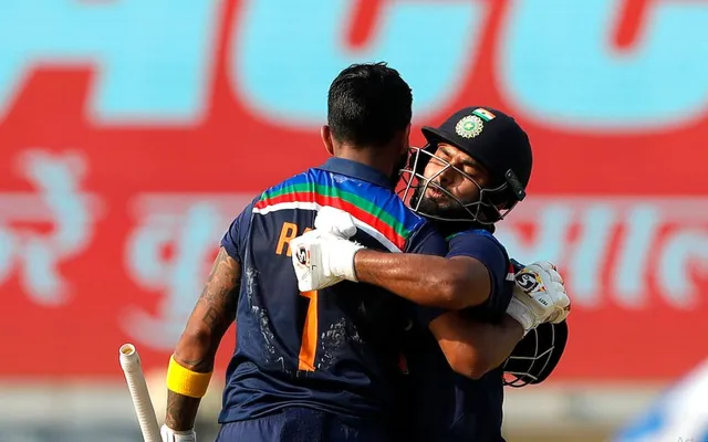 ରାହୁଲ-ରିଷବଙ୍କ ସୁପର ସୋ’ । ୩୩୬ର ବିଶାଳ ସ୍କୋର କଲା ଟିମ ଇଣ୍ଡିଆ । ଇଂଲଣ୍ଡ ଆଗରେ ୩୩୭ ରନର ବିଜୟ ଲକ୍ଷ୍ୟ