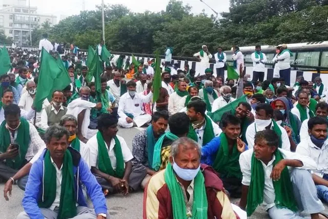 ହରିୟାଣା ଗୃହମନ୍ତ୍ରୀଙ୍କ ବଡ ନିଷ୍ପତ୍ତି । କୃଷକଙ୍କୁ ଆନ୍ଦୋଳନ ସ୍ଥଳରେ ଦିଆଯିବ କରୋନା ଟିକା । କୋଭିଡ ଟେଷ୍ଟ ପାଇଁ କରାଯିବ ସମସ୍ତ ବ୍ୟବସ୍ଥା ।