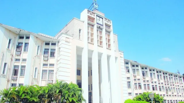 ରାଜ୍ୟରେ ବଢୁଛି କରୋନା ସଂକ୍ରମଣ ।  ୨୧ ଆଇଏଏସଙ୍କୁ କୋଭିଡ୍ ପର୍ଯ୍ୟବେକ୍ଷକ ଦାୟିତ୍ବ ଦେଲେ ରାଜ୍ୟ ସରକାର ।