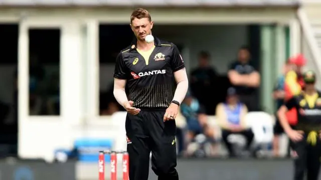 ଆରସିବିକୁ ଦ୍ୱିତୀୟ ଝଟକା: ପାଡିକଲ ପରେ ଡେନିୟଲ ସାମ୍ସ ହେଲେ କରୋନା ଆକ୍ରାନ୍ତ 