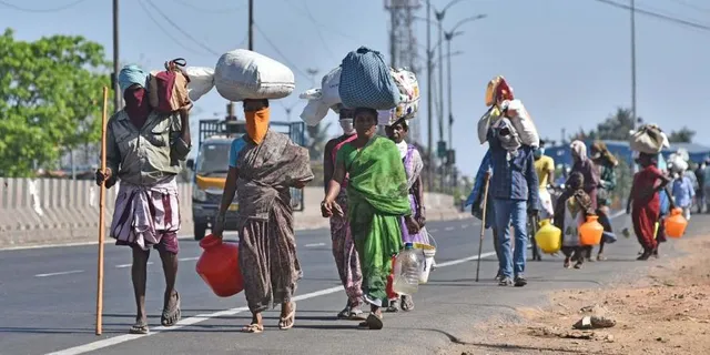 କରୋନା ବଢାଉଛି ଲକଡାଉନ୍ ଭୟ... ଚାକିରି ଛାଡି ପୁଣି ଘରକୁ ଫେରୁଛନ୍ତି ପ୍ରବାସୀ ଓଡିଆ