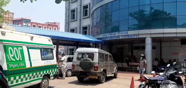 ବ୍ରହ୍ମପର କୁକୁଡାଖଣ୍ଡିରେ ଏକ ଘରେ ବିସ୍ଫୋରଣ, ୨ମୃତ ୩ ଗୁରୁତର : ଘରେ ପଥର ଫଠାଇବାକୁ ଥିଲା ଜିଲୋଟିନ୍ ଷ୍ଟିକ୍