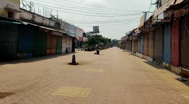 ରାଜଧାନୀର ପ୍ରମୁଖ ବଜାର ମାର୍କେଟ ବିଲ୍ଡିଂ ଖାଁ ଖାଁ : ଦେକାନ ବଜାର ବନ୍ଦ