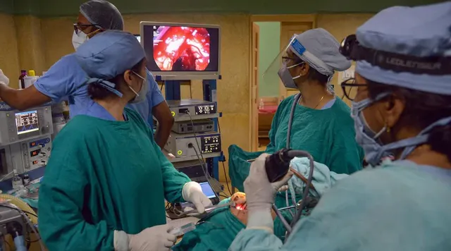 ଭୟାବହ ହେଉଛି ମହାମାରୀ । ଗାଜିଆବାଦରେ ଗୋଟିଏ ରୋଗୀଙ୍କ ପାଖରେ ବ୍ଲାକ, ହ୍ୱାଇଟ ଓ ୟେଲୋ ଫଙ୍ଗସ