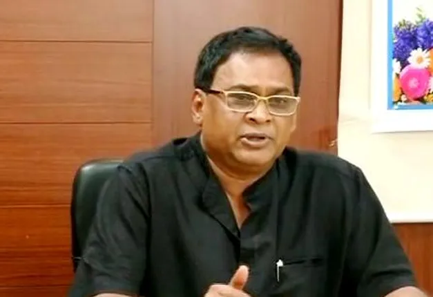 ଟିକାକରଣର ଅଭାବ ଭିତରେ ସ୍ୱାସ୍ଥ୍ୟମନ୍ତ୍ରୀଙ୍କ ବଡ଼ ବୟାନ : କହିଲେ, ମେ’ ପ୍ରଥମ ସପ୍ତାହରେ ହେବ ତୃତୀୟ ପର୍ଯ୍ୟାୟ ଟିକାକରଣ