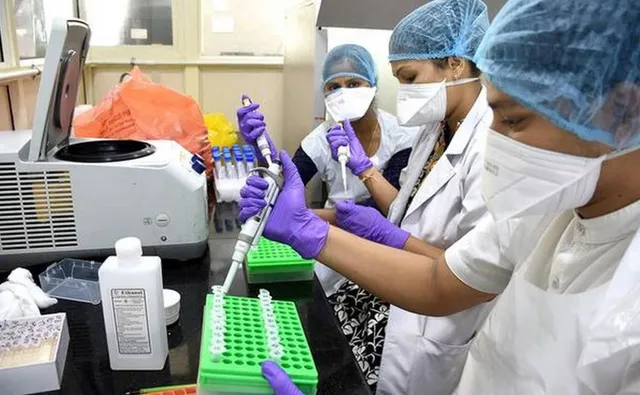 ରାଜ୍ୟରେ ସଂକ୍ରମଣ ବଢୁଥିବାବେଳେ ମୁଖ୍ୟମନ୍ତ୍ରୀଙ୍କ ବଡ ଘୋଷଣା । ୧୬ ଜିଲ୍ଲାରେ ନିର୍ମାଣ ହେବ ଆରଟିପିସିଆର୍ ଟେଷ୍ଟିଂ ସେଂଟର । ୨୦ କୋଟି ଟଙ୍କା ମଞ୍ଜୁର କଲେ ମୁଖ୍ୟମନ୍ତ୍ରୀ ।