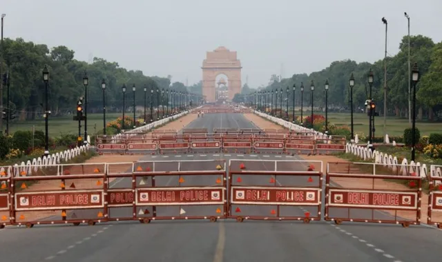 ଦିଲ୍ଲୀରେ ଗୋଟିଏ ସପ୍ତାହ ପାଇଁ ବଢିଲା ଲକଡାଉନ୍ । ଲକଡାଉନ୍ ବଢିବା ନେଇ ଦିଲ୍ଲୀ ମୁଖ୍ୟମନ୍ତ୍ରୀଙ୍କ ଘୋଷଣା ।