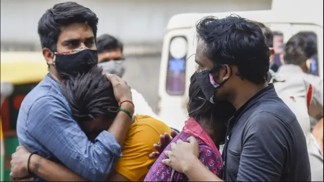 ଆସିଲାନି ଅକ୍ସିଜେନ୍ । ‘ନିଶ୍ୱାସ’ ବିନା ହସ୍ପିଟାଲରେ ଚାଲିଗଲା ୨୪ କରୋନା ରୋଗୀଙ୍କ ଜୀବନ ।