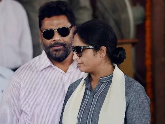 ନୀତିଶଙ୍କୁ ରଞ୍ଜିତ ଚେତାବନୀ । ଯଦି ପପୁ ପଜିଟିଭ ହୁଅନ୍ତି ତେବେ ମୁଖ୍ୟମନ୍ତ୍ରୀ ନିବାସରୁ ଆଣି ବିଚ୍ ରାସ୍ତାରେ ଛିଡା ନ କରିଛି ତେବେ ମୋ ନାଁ ରଞ୍ଜିତ ନୁହେଁ...!