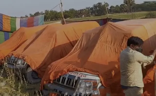 ବିଜେପି ସାଂସଦଙ୍କ ଅଫିସ ବାହାରେ ପଡି ରହିଛି ଆମ୍ବୁଲାନ୍ସ । ପଚାରିଲେ ଏମିତି କାରଣ ଦେଲେ ସାଂସଦ ।