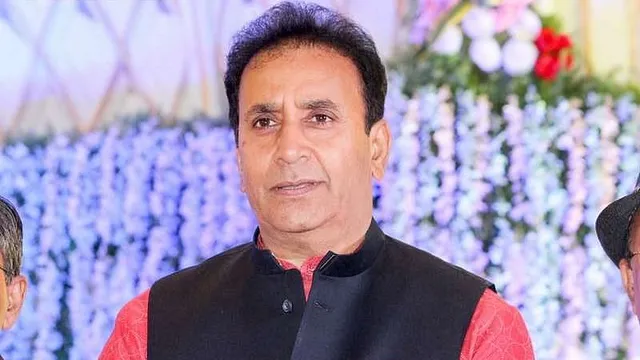 ମହାରାଷ୍ଟ୍ରର ପୂର୍ବତନ ଗୃହମନ୍ତ୍ରୀ ଅନୀଲ ଦେଶମୁଖଙ୍କ ଘରେ ଇଡିର ଚଢ଼ାଉ । ଅର୍ଥ ଠକେଇ ମାମଲାରେ ଇଡିର ଖୋଳତାଡ଼ ।