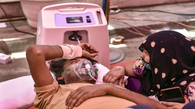 ସେପ୍ଟେମ୍ବର-ଅକ୍ଟୋବର ବେଳକୁ ଆସିବ କରୋନାର ତୃତୀୟ ଲହର । କଟକଣା କଠୋର ରହିଲେ ପ୍ରଭାବ କମ ରହିବ । ଆଇଆଇଟି କାନପୁରରୁ ଆସିଲା ବଡ ଅଧ୍ୟୟନ । 