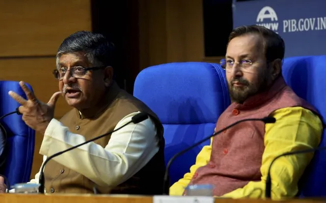 ମୋଦୀଙ୍କ ମନ୍ତ୍ରୀମଣ୍ଡଳରୁ ଇସ୍ତଫା ଦେଲେ ୨ ହେଭିୱେଟ! ମନ୍ତ୍ରୀପଦରୁ ଇସ୍ତଫା ଦେଲେ ପ୍ରକାଶ ଜାଭଡେକର ଓ ରବିଶଙ୍କର ପ୍ରସାଦ ।