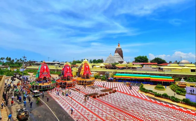 ଆଜି ପବିତ୍ର ରଥଯାତ୍ରା, ବଡଦାଣ୍ଡର ଗଡିବ ରଥ : କୋଭିଡ୍ ନିୟମ ମାନି ପାଳନ ହେବ ଭକ୍ତଶୂନ୍ୟ ରଥଯାତ୍ରା