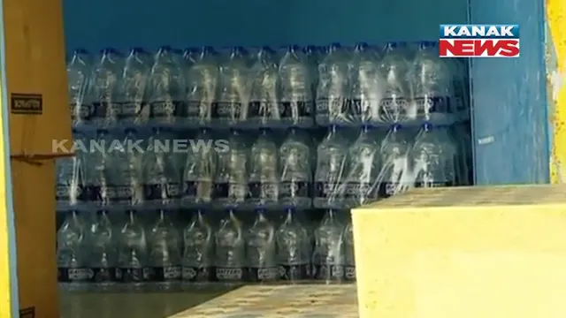 ଯେଉଁଠି ପିଇବା ପାଣି, ସେଇଠି ବ୍ୟାଟେରି ଡିଷ୍ଟିଲ ୱାଟର : ମାଲକାନଗିରି ଜିଲ୍ଲା ଏମଭି ୨ ଗାଁରେ ଚାଲିଥିଲା କମ୍ପାନି; ଚଢାଉ କରି କମ୍ପାନିରେ ତାଲା ମାରିଲେ ଏସଡିପିଓ