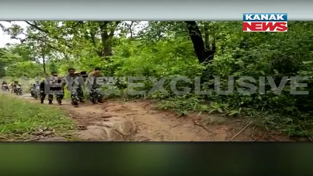 କନ୍ଧମାଳ ଗୋଛାପଡାରେ ବଡଧରଣର ମାଓ ବିରୋଧୀ ଅପରେସନ । ନକ୍ସଲ ଗୁଳିରେ ଆହତ ଦୁଇ ଯବାନଙ୍କୁ କରାଗଲା ଏୟାର ଲିଫ୍ଟ । ତୁରନ୍ତ ସହାୟତାର ହାତ ବଢାଇଥିବାରୁ ବିଏସଏଫକୁ ଧନ୍ୟବାଦ ଦେଲେ ଡିଜିପି ।