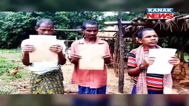 ପାଖରେ ଜମି ଅଛି, ହେଲେ ଚାଷ କରିପାରୁନାହାଁନ୍ତି ଚାଷୀ । ଜମିରେ ବର୍ଯ୍ୟବସ୍ତୁ ଗଦା କରିଛି ଓଏମସି । ନିରୀହ ଆଦିବାସୀ ପ୍ରତିବାଦ କଲେ ଓଲଟା ଦେଖାଉଛି ନାଲି ଆଖି ।