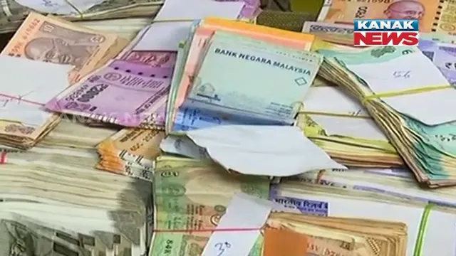 ଓଏସଏସସି ସଦ୍ୟସଙ୍କ ପିଏସଙ୍କ ଘରେ ଭିଜିଲାନ୍ସ ରେଡ୍ । ମିଳିଲା ପୁଳା ପୁଳା ଟଙ୍କା, ସୁନା । ଏବେ ପ୍ରଶ୍ନ ନିଯୁକ୍ତି ଦେବାରେ ଦୁର୍ନୀତି କରି କମାଇଛନ୍ତି କି ଟଙ୍କା?