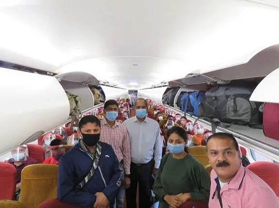 କାବୁଲରୁ ଭାରତ ଫେରିଲେ ଆଉ ୮୭ ଭାରତୀୟ । ଭାରତ ମାତା କି ଜୟ ଧ୍ୱନିରେ କମ୍ପିଲା ବିମାନ ।