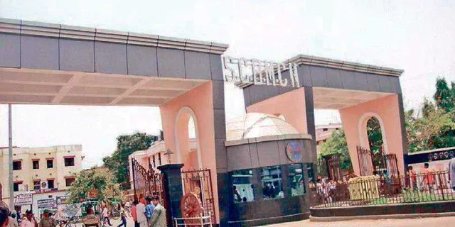 ସ୍ୱାସ୍ଥ୍ୟ ବିଭାଗର ପିପିପି ମୋହ । ମେସିନ କିଣୁନି, ଲାଭରେ ରହୁଛି ଘରୋଇ ସଂସ୍ଥା ।