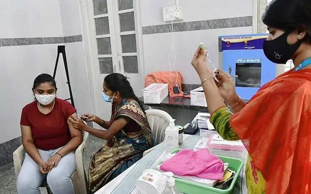 ଟିକାକରଣ ଅଭିଯାନରେ ଭାରତର ଆଉ ଏକ ରେକର୍ଡ, ଗୋଟିଏ ଦିନରେ ୮୮ ଲକ୍ଷରୁ ଅଧିକ ଲୋକଙ୍କୁ ଦିଆଗଲା ଟିକା