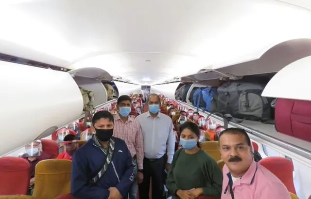 ଆଫଗାନିସ୍ତାନରୁ ଜାରି ରହିଛି ଭାରତୀୟଙ୍କୁ ଉଦ୍ଧାର, ତିନୋଟି ବିମାନରେ କାବୁଲରୁ ଭାରତ ଆସିଲେ ୪୦୦ ବ୍ୟକ୍ତି