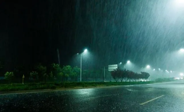 ଆଜି ସାରାରାତି ବର୍ଷା! ପ୍ରବଳରୁ ଅତି ପ୍ରବଳ ବର୍ଷା ନେଇ ସତର୍କ କରାଇଲା ପାଣିପାଗ ବିଭାଗ