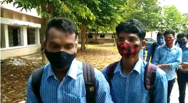 ବିଜେବି  କଲେଜ ଖୋଲୁ ଖୋଲୁ ଅଶାନ୍ତ । ଦୁଇ ହଷ୍ଟେଲ ଛାତ୍ରଗୋଷ୍ଠୀଙ୍କ ମଧ୍ୟରେ ମାରପିଟ୍, ୧୦ ଜଣ ଛାତ୍ର ଆହତ । 