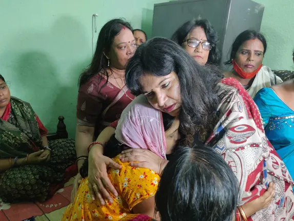 ଜ୍ୟୋତିରଞ୍ଜନଙ୍କ ମୃତ୍ୟୁକୁ ନେଇ ପ୍ରତିକ୍ରିୟା ରଖିଲେ ସାଂସଦ ଅପରାଜିତା । କହିଲେ ମୁଁ ମର୍ମାହତ..ମୁଁ ଲଜ୍ଜିତ...