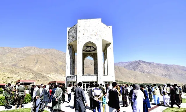 ବଢିଚାଲିଛି ତାଲିବାନର ବର୍ବରତା । ପଞ୍ଜଶୀର ଦଖଲ ପରେ ଅହମଦ ଶାହା ମାସୁଦଙ୍କ କବର ଭାଙ୍ଗିଲା ତାଲିବାନ