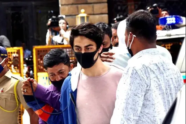 ଅକ୍ଟୋବର ୩ ରୁ ନେଇ ଆଜି ପର୍ଯ୍ୟନ୍ତ ଆରୟନଙ୍କ ଡ୍ରଗ୍ସ ମାମଲାର ଘଟଣାକ୍ରମ । କିଭଳି ଭାବେ କ୍ରୁଜରୁ ଆରୟନଙ୍କୁ ଗିରଫ କରିଥିଲା ଏନସିବି