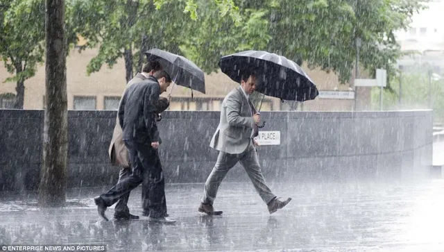 ପୂର୍ବ କେନ୍ଦ୍ରୀୟ ବଙ୍ଗୋପସାଗରରେ ଲଘୁଚାପ : ଆଉ ୨ଦିନ ପ୍ରବଳ ବର୍ଷା ନେଇ ପୂର୍ବନୁମାନ