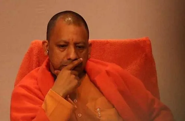 ପୋଲିସ ମାଡରେ ବ୍ୟବସାୟୀ ମନିଷ ଗୁପ୍ତା ମୃତ୍ୟୁ ଘଟଣା । ଉତ୍ତରପ୍ରଦେଶରେ ଜୋର ଧରିଲା ରାଜନୀତି...