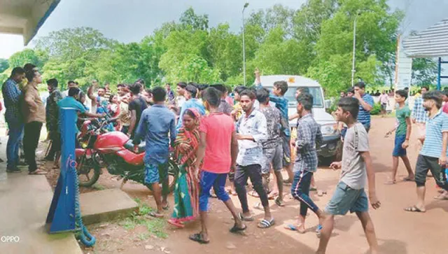 ପଟାମୁଣ୍ଡାଇ ପେଟ୍ରୋଲ ପମ୍ପରେ କଙ୍ଗାରୁ କୋର୍ଟ ଘଟଣା : ପୁଲିସର କାର୍ଯ୍ୟାନୁଷ୍ଠାନ, ଦୁଇ ସରପଞ୍ଚଙ୍କ ସହ ୬ ଗିରଫ