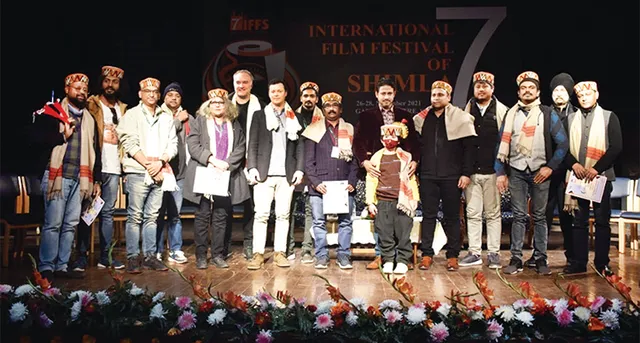 ସିମଲା ଅନ୍ତର୍ଜାତୀୟ ଚଳଚ୍ଚିତ୍ର ମହୋତ୍ସବରେ ଓଡ଼ିଆ ଚଳଚ୍ଚିତ୍ର ‘ଡାଲଚିନି’ । ପର୍ଯ୍ୟଟନସ୍ଥଳରେ ବୁଲିବା ଅନୁଭୂତିକୁ ନେଇ ନିର୍ମାଣ ହୋଇଛି ସିନେମା ।