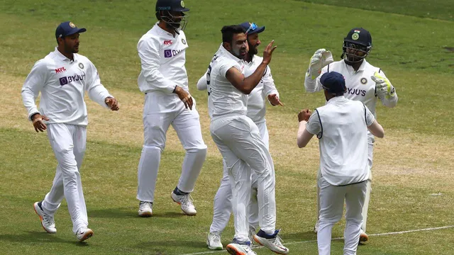 କାନପୁର ଟେଷ୍ଟରେ ଅଶ୍ୱିନୀଙ୍କ ନାଁରେ ଆଉ ଏକ ରେକର୍ଡ । ହରଭଜନଙ୍କୁ ପଛରେ ପକାଇଲେ, କପିଲ ଦେବଙ୍କ ପଛରେ ରହିଲେ ।