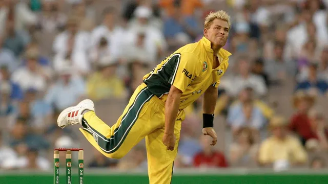 କ୍ରିକେଟର ସେନ ୱାର୍ଣ୍ଣଙ୍କ ଦୁର୍ଘଟଣା । ବାଇକ ଚଳାଉଥିବା ବେଳେ ରାସ୍ତାରେ ଘୋଷାଡି ହୋଇ ପଡିଲେ ଅଷ୍ଟ୍ରେଲୀୟ କ୍ରିକେଟର ।