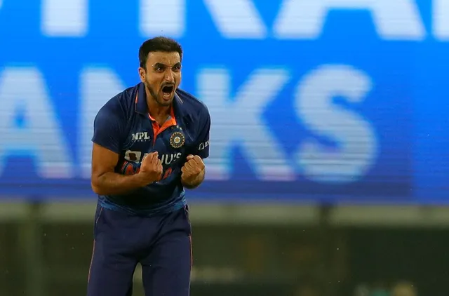 ଡେବ୍ୟୁ ମ୍ୟାଚରେ ଚମକିଲେ ହର୍ଷଲ: ୧୫୩ ରନ କଲା ନ୍ୟୁଜିଲାଣ୍ଡ, ଭାରତ ଆଗରେ ୧୫୪ ରନର ଟାର୍ଗେଟ