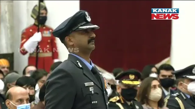 ଭାରତର ବୀରପୁଅଙ୍କୁ ବୀରଚକ୍ର ସମ୍ମାନ: ବାଲାକୋଟ ଆକ୍ରମଣ ବେଳେ ପାକିସ୍ତାନର ଲଢୁଆ ବିମାନକୁ ଖସାଇ ଦେଖାଇଥିଲେ ଅସୀମ ବୀରତ୍ୱ